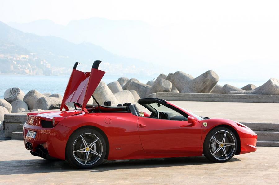  Ferrari 458 Spider 2012 года  (фото 65 из 136)